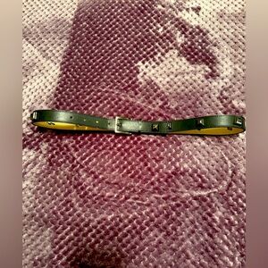 Sleek Black Belt with Modern Design